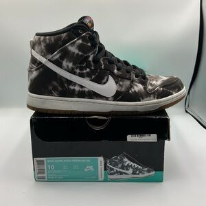 Nike Dunk High Premium SB Black and White Tie-Dye Sneakers